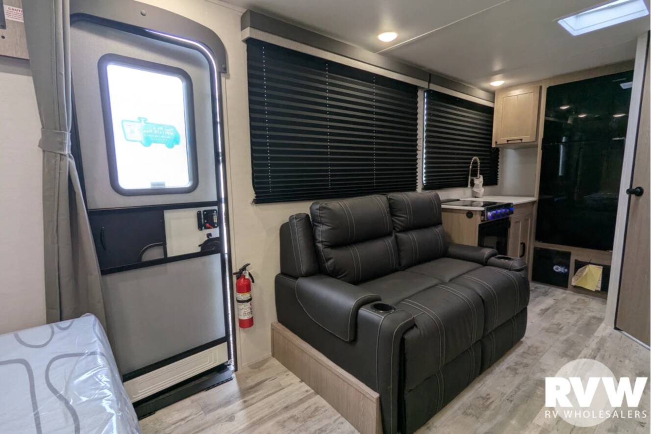 A photo of this 2027 Gulf Stream Ameri-Lite Ultra Lite 228SB