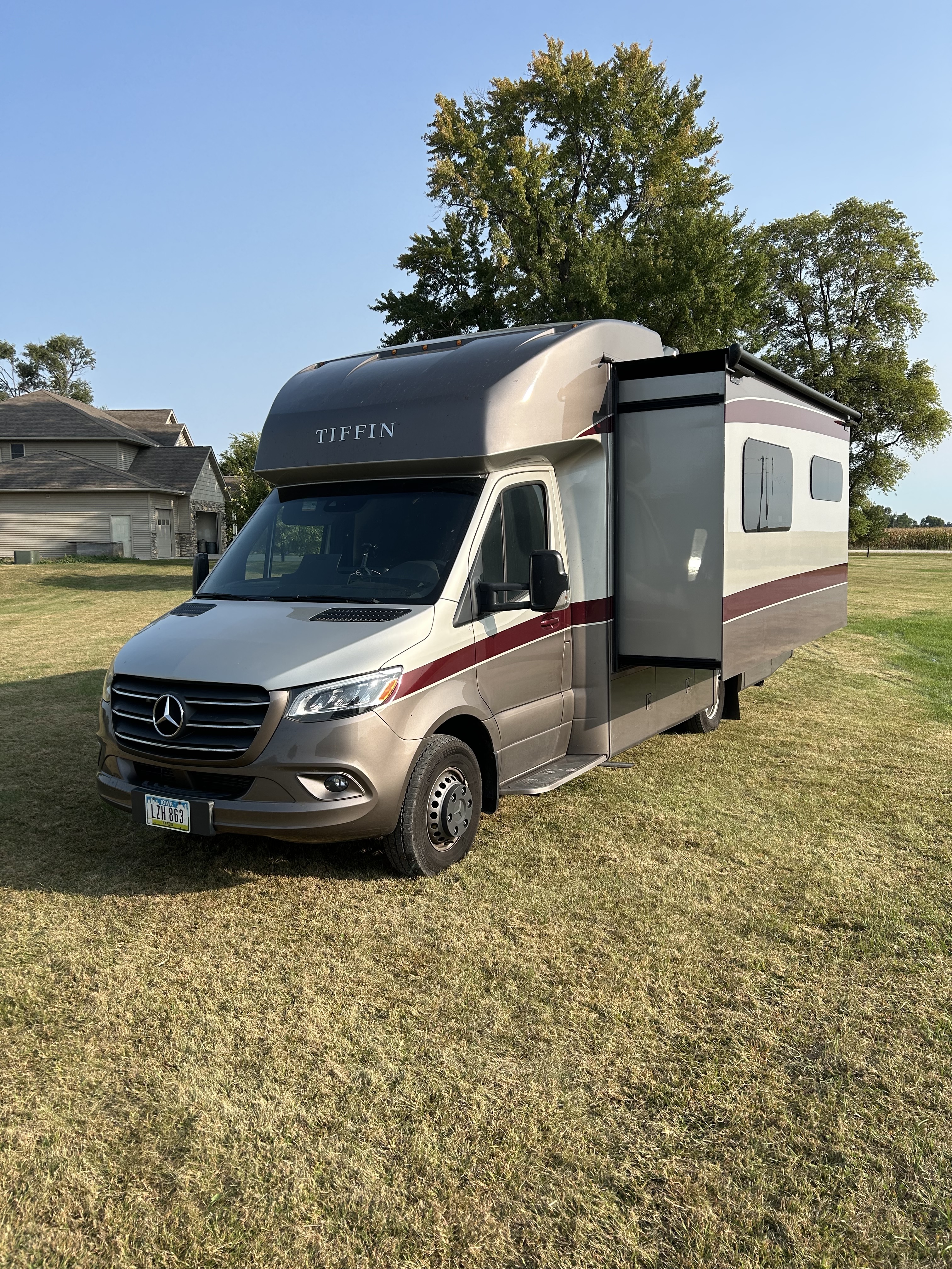 2021 Tiffin Motorhomes WAYFARER 25 RW RV