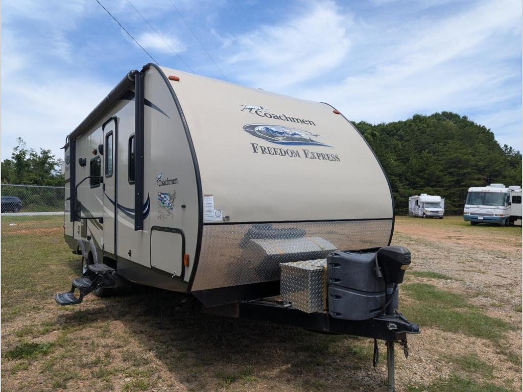 2015 Coachmen Rv Freedom Express 231RBDS in cleveland GA