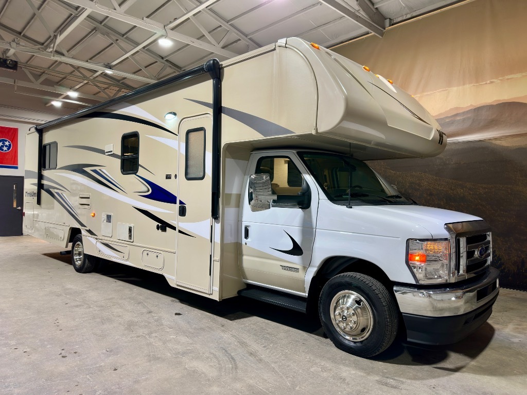 2025 Winnebago Minnie Winnie 31K in franklin TN