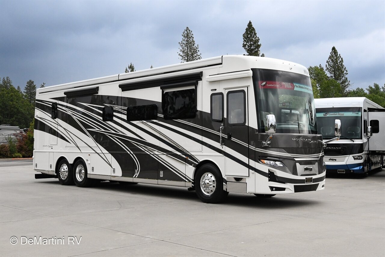 2027 Newmar Mountain Aire 4118 in grass valley CA
