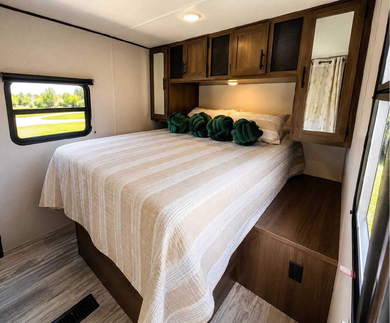 A photo of this 2021 Prime Time AVENGER 24FKS