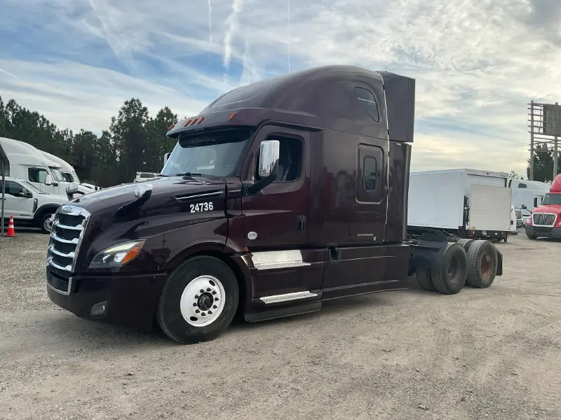 2018 FREIGHTLINER CASCADIA 126