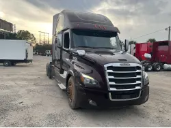 2018 FREIGHTLINER CASCADIA 126