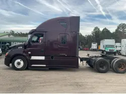 2018 FREIGHTLINER CASCADIA 126