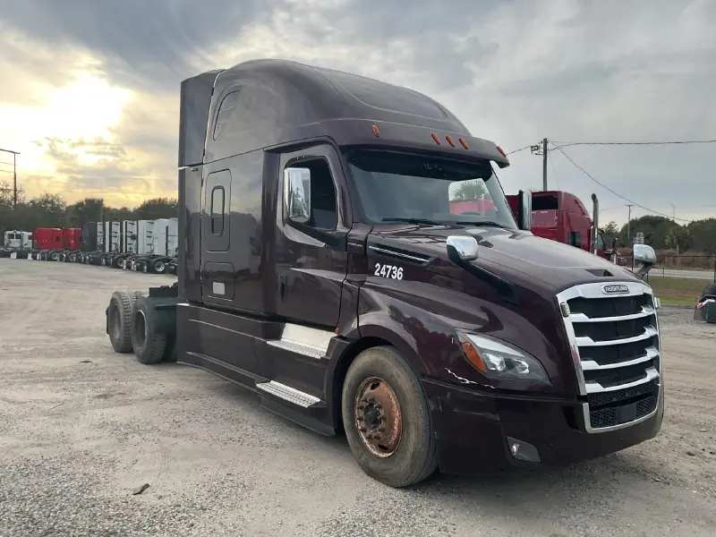 2018 FREIGHTLINER CASCADIA 126