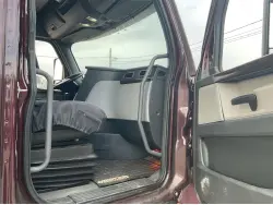 2018 FREIGHTLINER CASCADIA 126