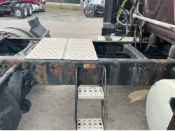 2018 FREIGHTLINER CASCADIA 126