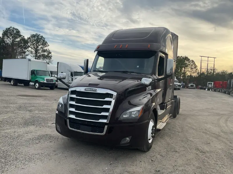 2018 FREIGHTLINER CASCADIA 126