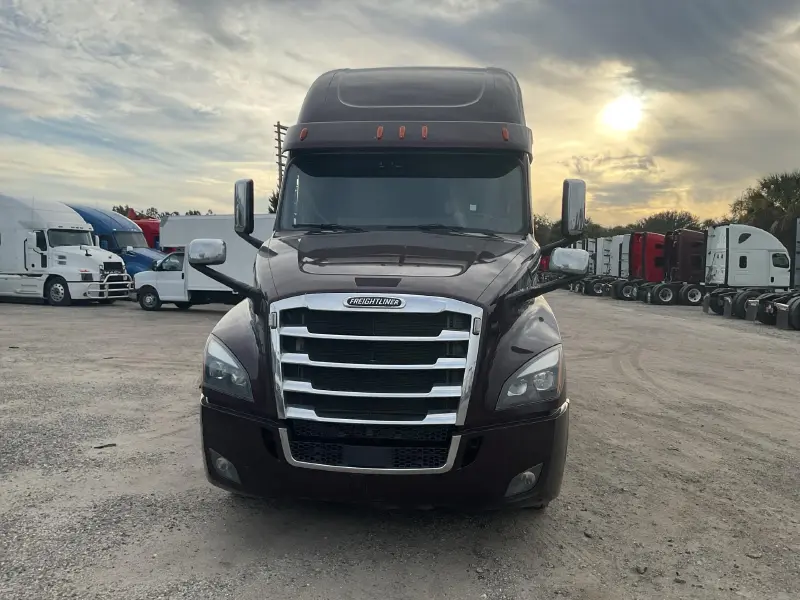 2018 FREIGHTLINER CASCADIA 126