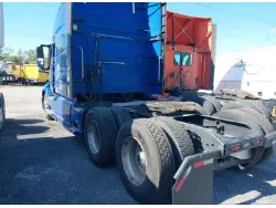 2021 VOLVO VNL64T760