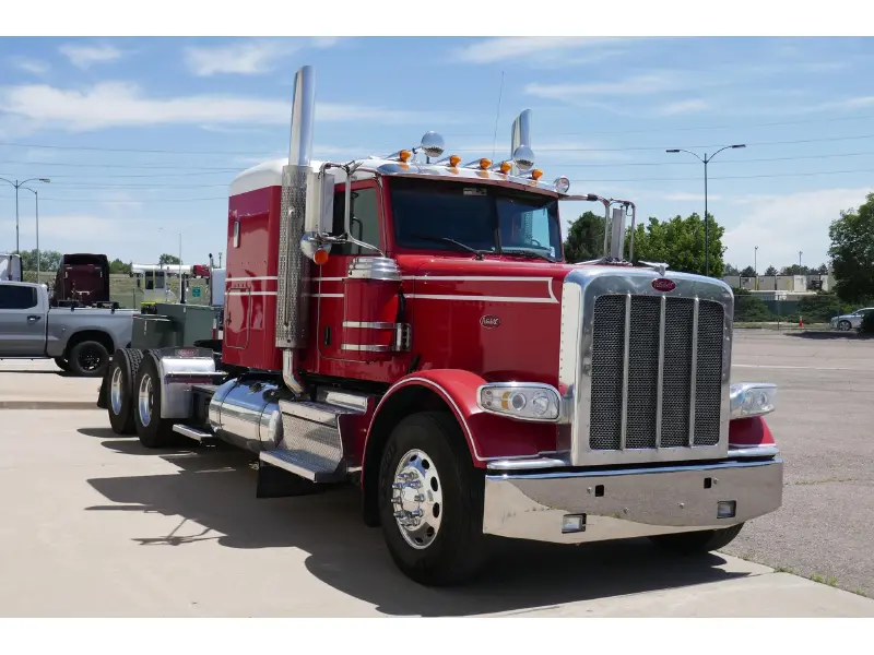 2021 PETERBILT 389