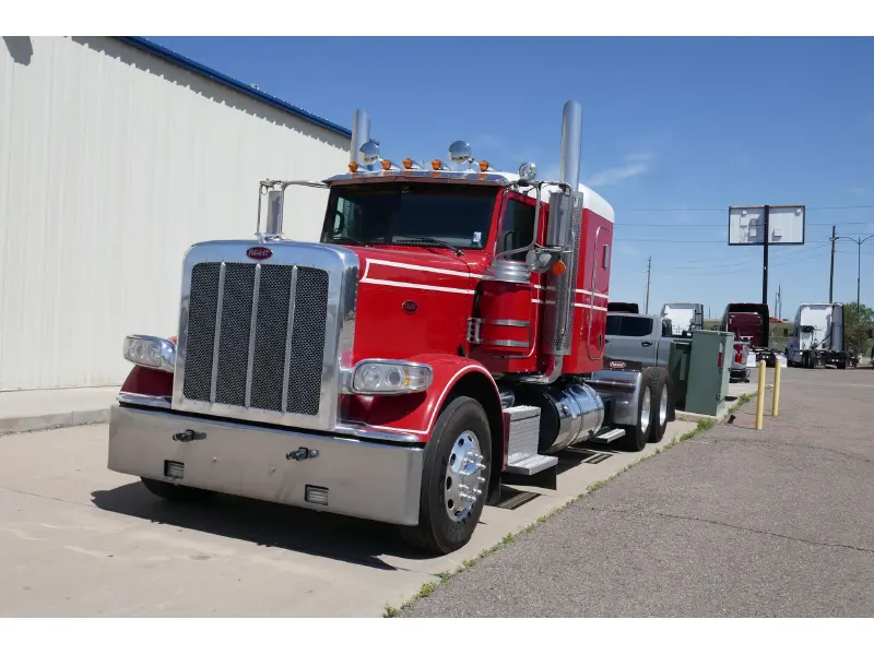 2021 PETERBILT 389