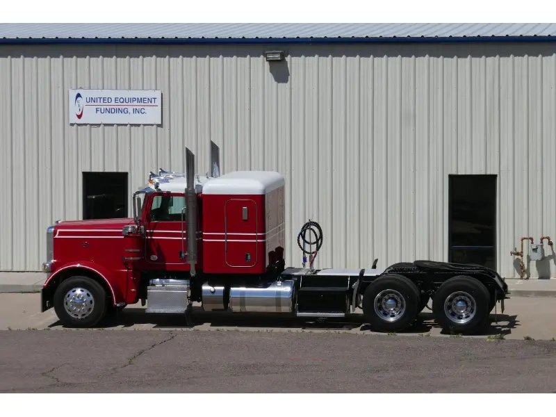 2021 PETERBILT 389