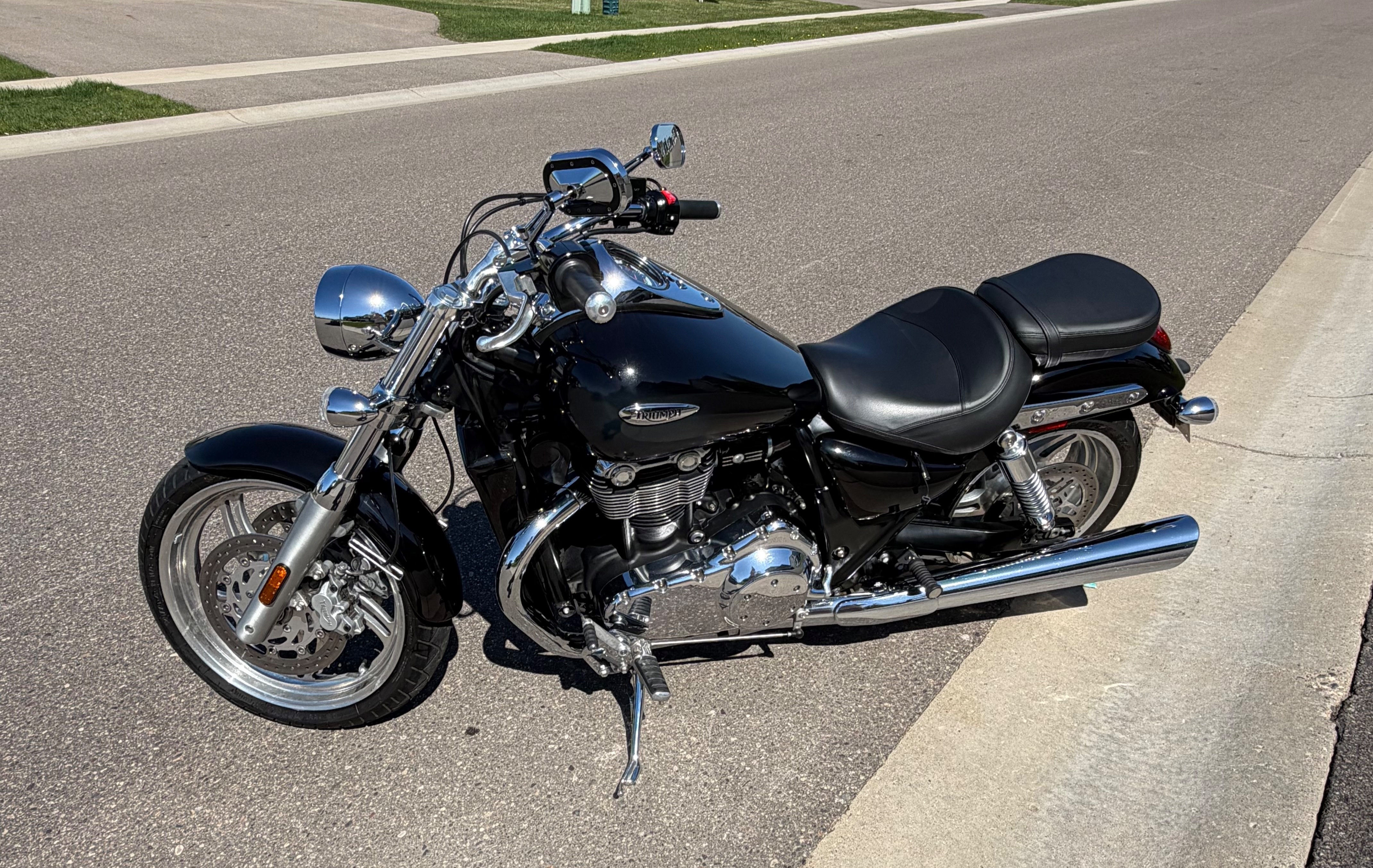 2010 Triumph THUNDERBIRD 1600 1600 in Rosemount, MN