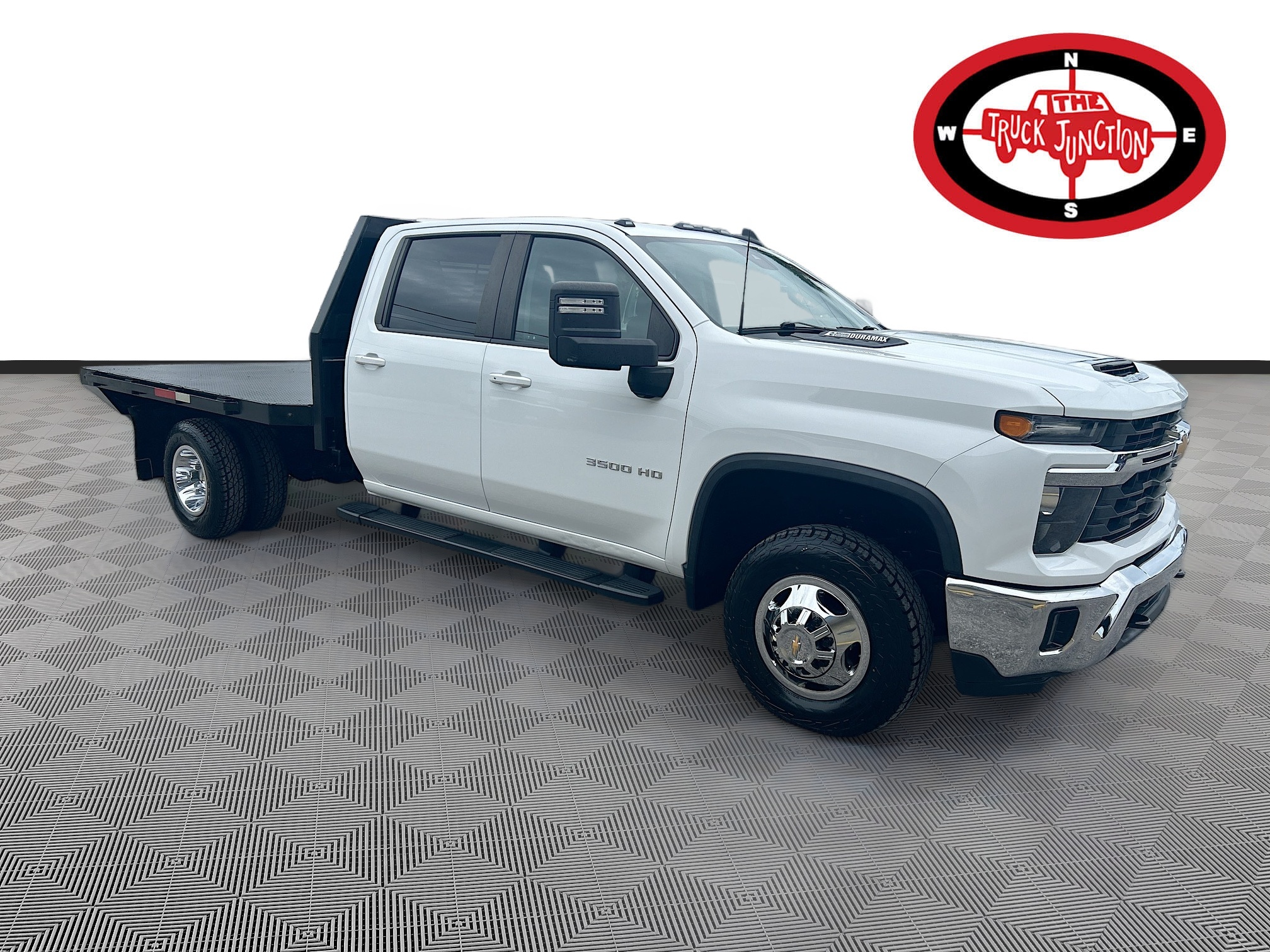 2024 CHEVROLET SILVERADO in Osprey, FL