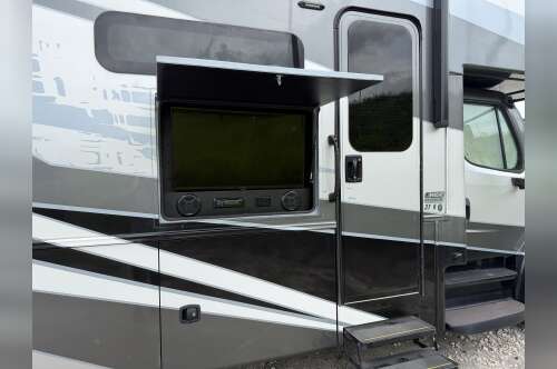 2023 Jayco SENECA 37K in winter haven FL