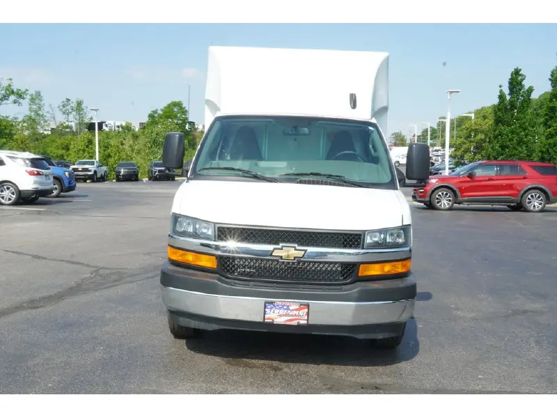 2026 CHEVROLET Express 3500