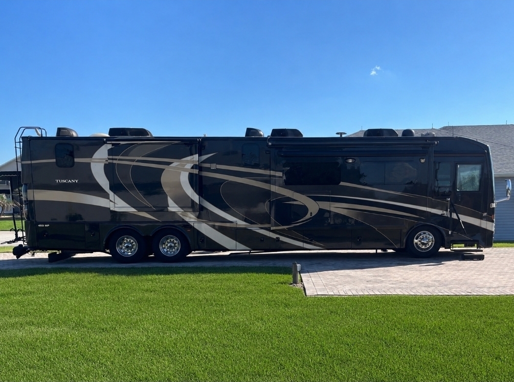 2014 Thor Motor Coach TUSCANY 45LT in polk city FL