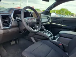 2024 GMC CANYON