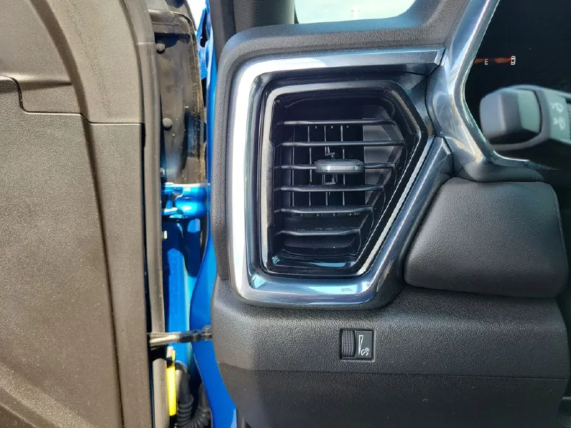 2024 GMC CANYON