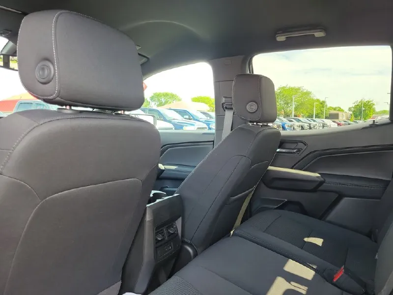 2024 GMC CANYON