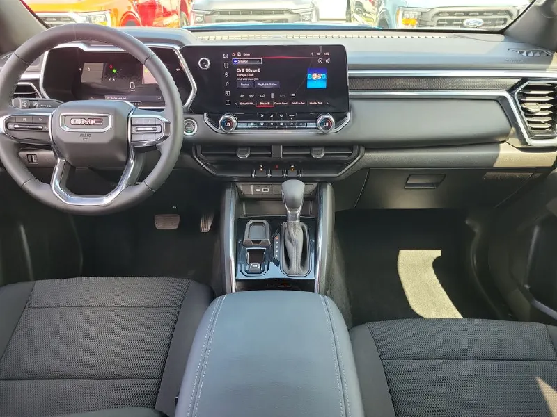 2024 GMC CANYON