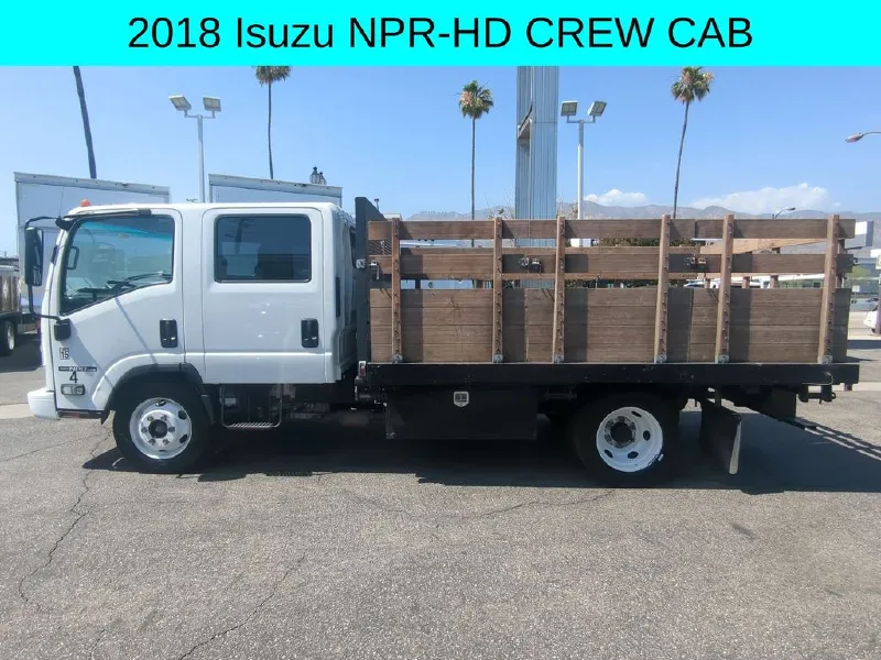 2018 ISUZU NPR HD