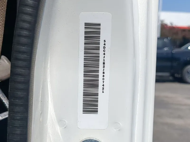 2018 ISUZU NPR HD