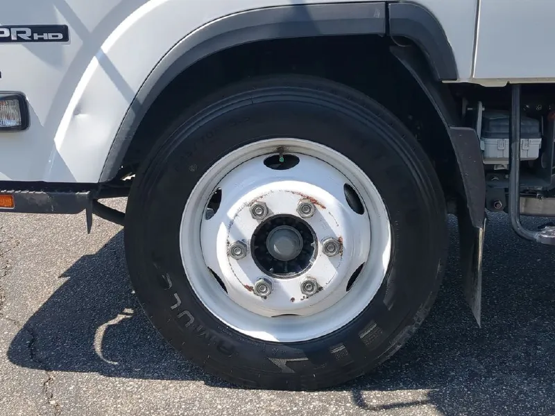 2018 ISUZU NPR HD