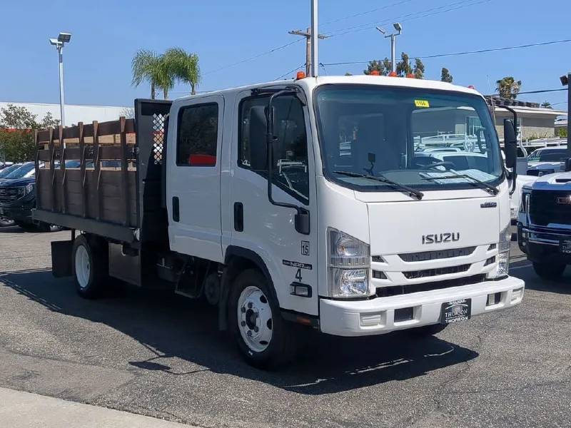 2018 ISUZU NPR HD