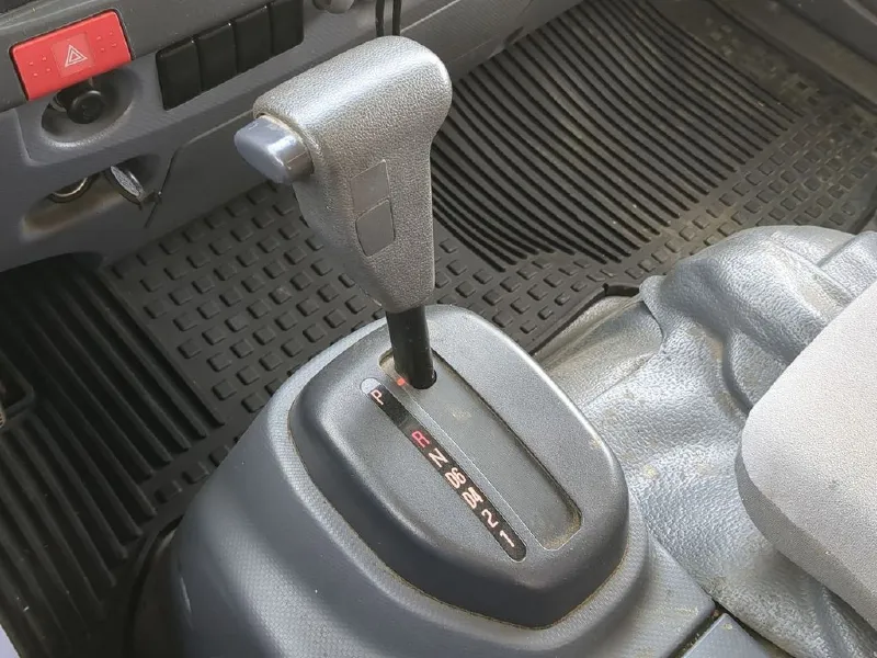 2018 ISUZU NPR HD