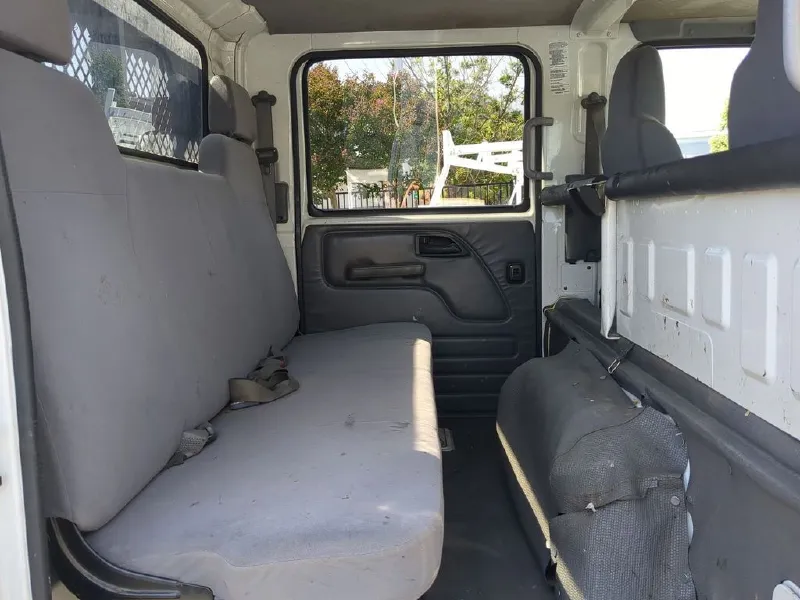 2018 ISUZU NPR HD