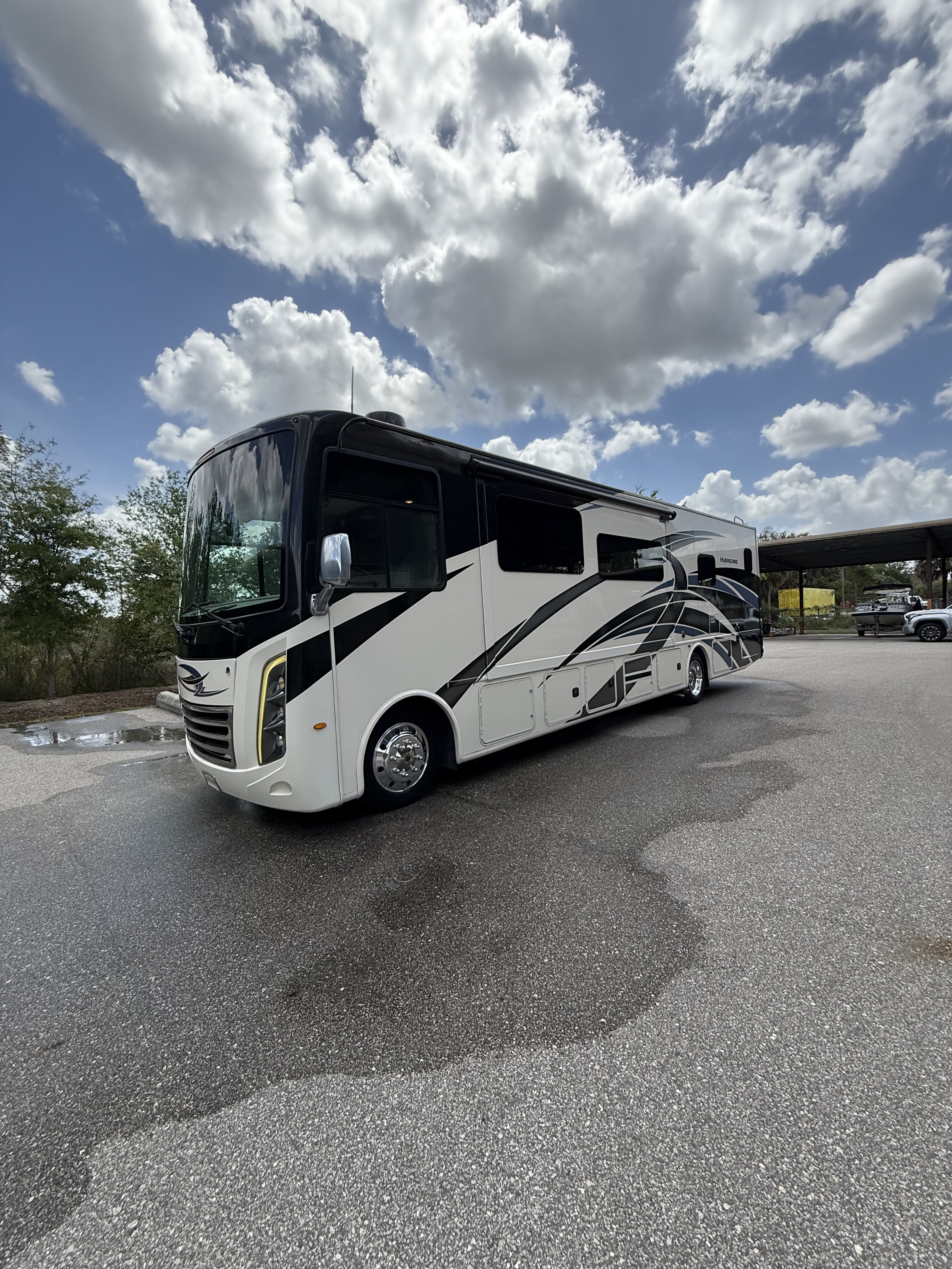 2021 Thor Motor Coach HURRICANE 35M in fort myers FL