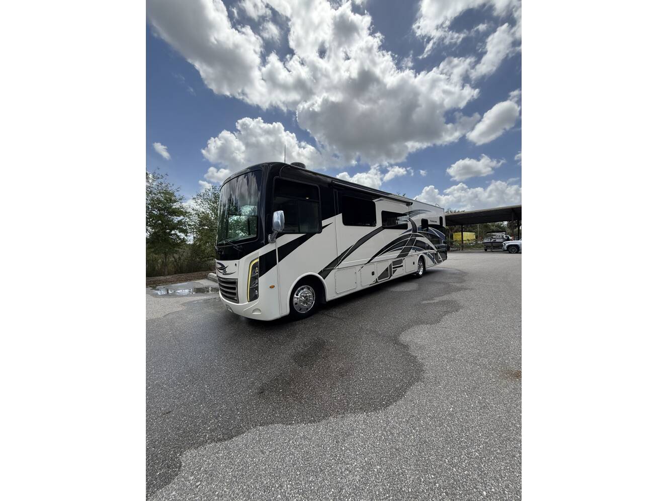 A photo of this 2021 Thor Motor Coach HURRICANE 35M
