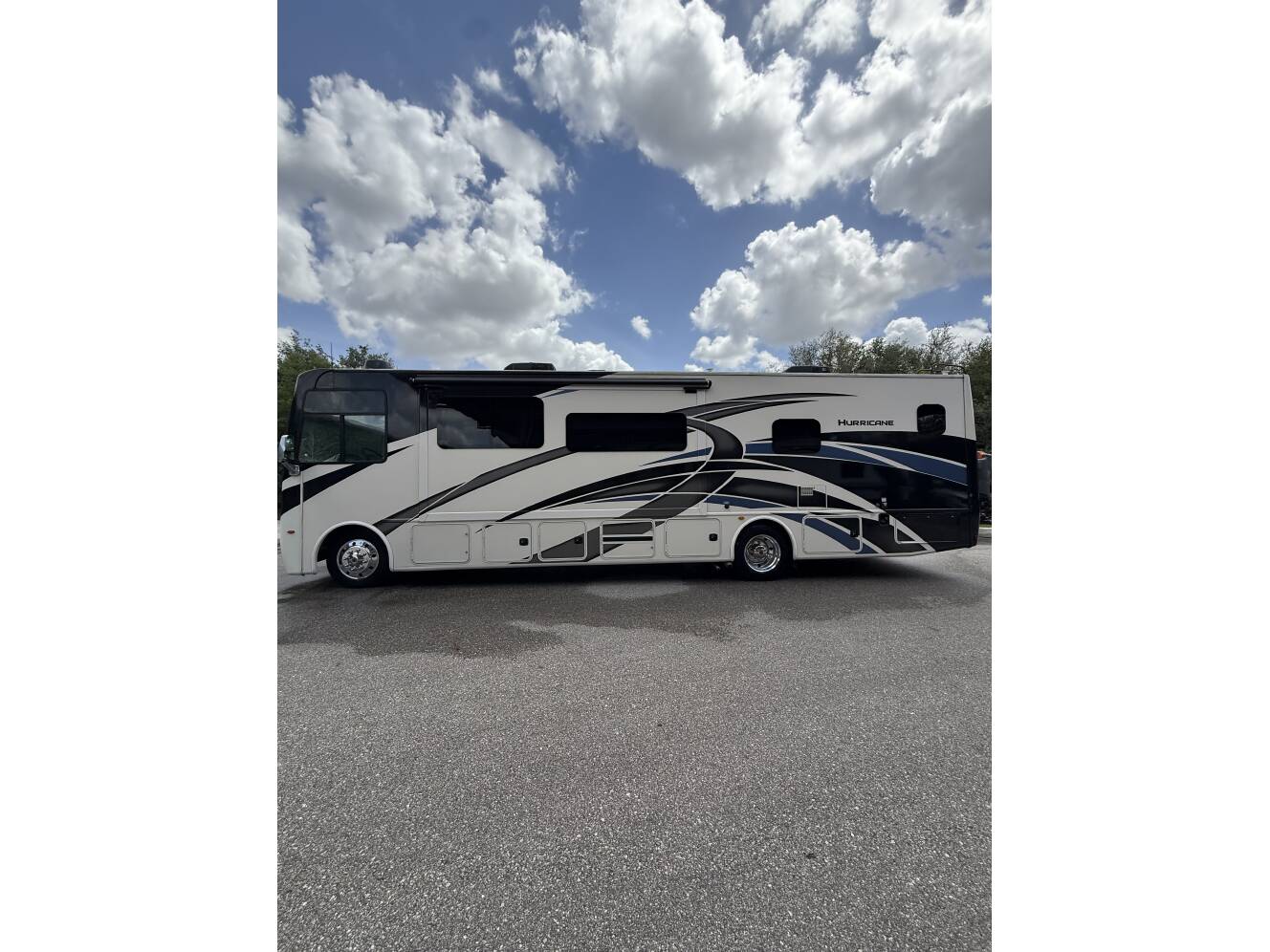 A photo of this 2021 Thor Motor Coach HURRICANE 35M