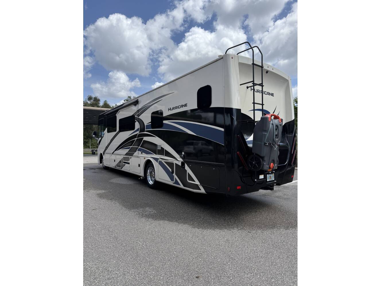 A photo of this 2021 Thor Motor Coach HURRICANE 35M