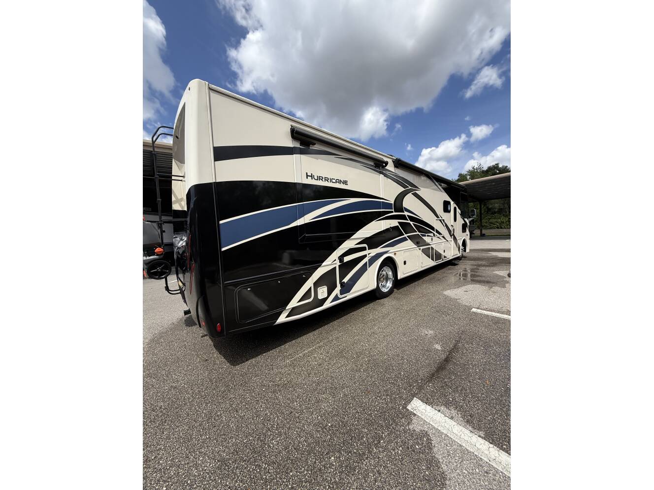 A photo of this 2021 Thor Motor Coach HURRICANE 35M
