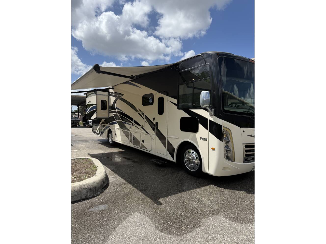 A photo of this 2021 Thor Motor Coach HURRICANE 35M
