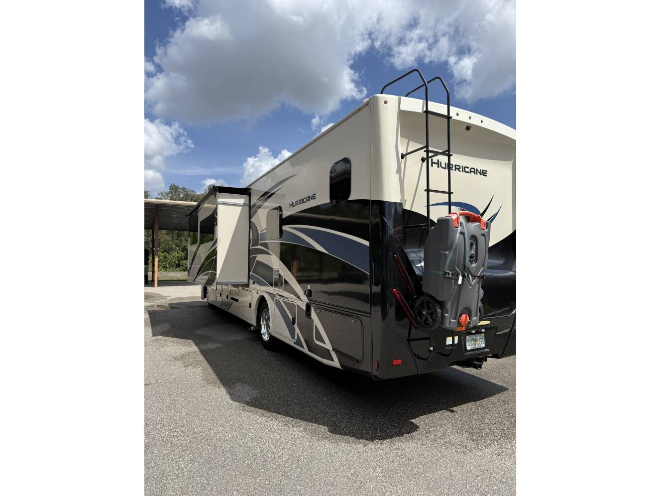 A photo of this 2021 Thor Motor Coach HURRICANE 35M