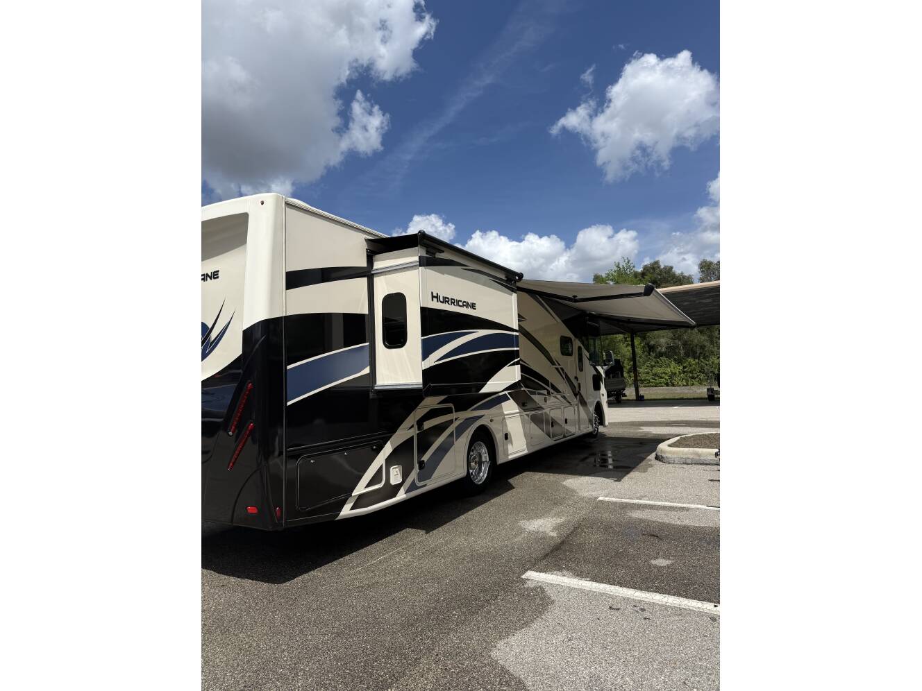 A photo of this 2021 Thor Motor Coach HURRICANE 35M