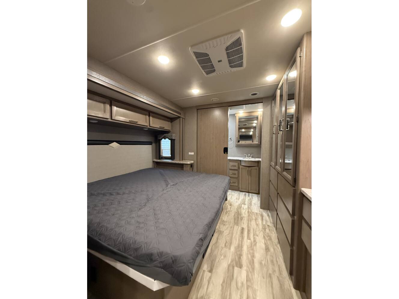A photo of this 2021 Thor Motor Coach HURRICANE 35M