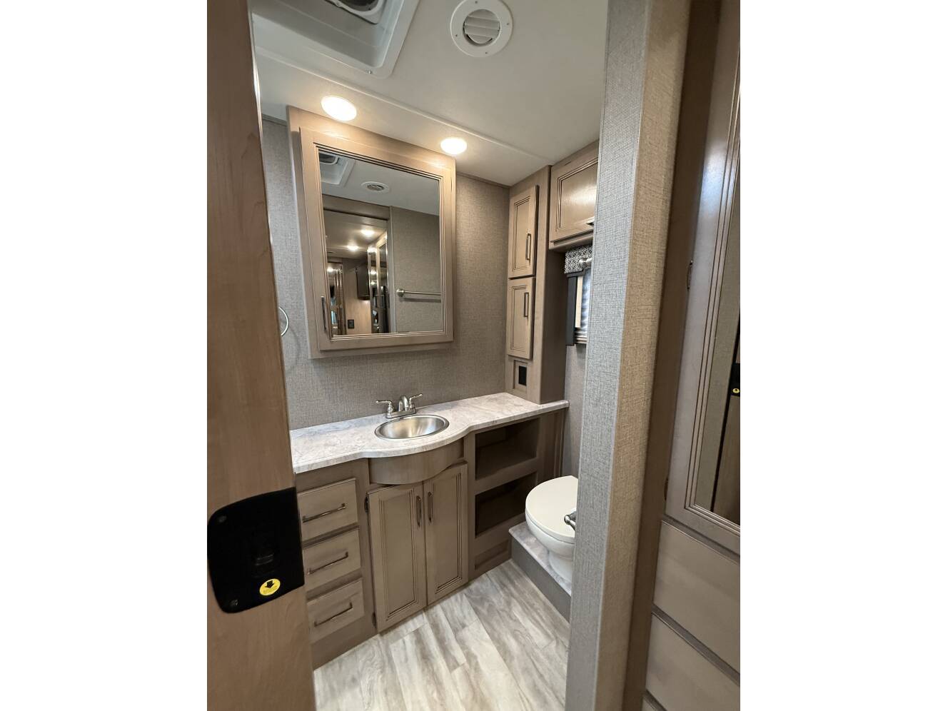 A photo of this 2021 Thor Motor Coach HURRICANE 35M