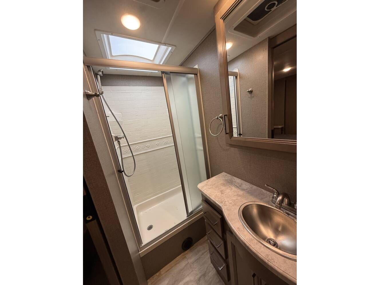 A photo of this 2021 Thor Motor Coach HURRICANE 35M