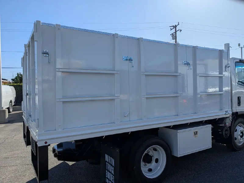 2026 ISUZU NPR HD