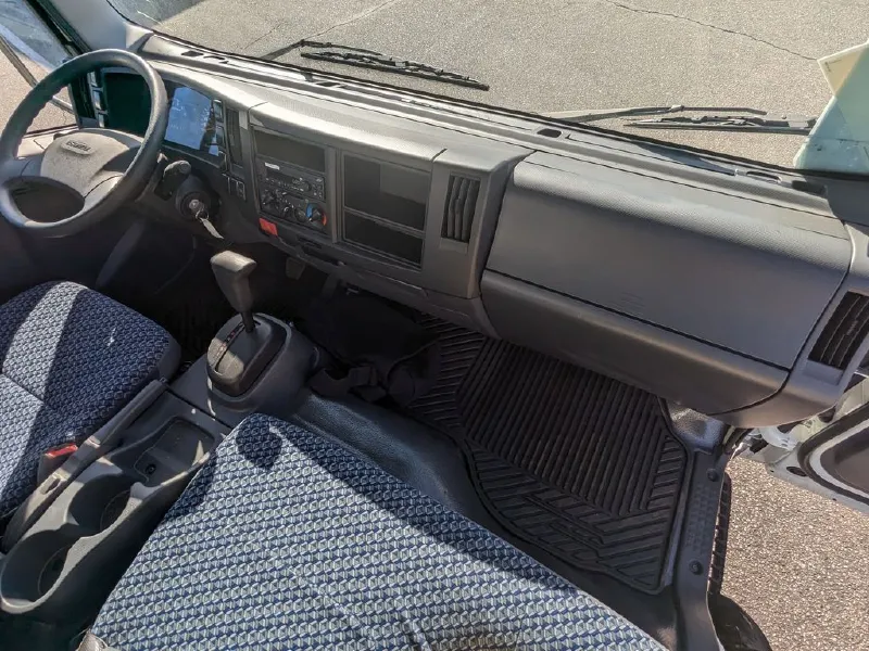 2026 ISUZU NPR HD