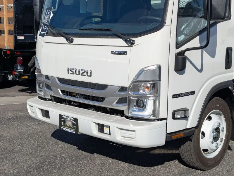 2026 ISUZU NPR HD