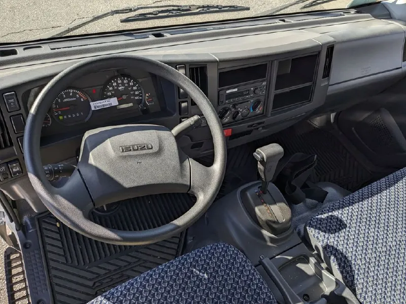 2026 ISUZU NPR HD
