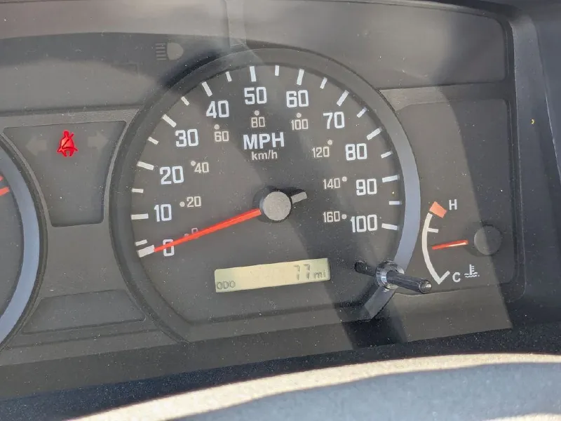 2026 ISUZU NPR HD