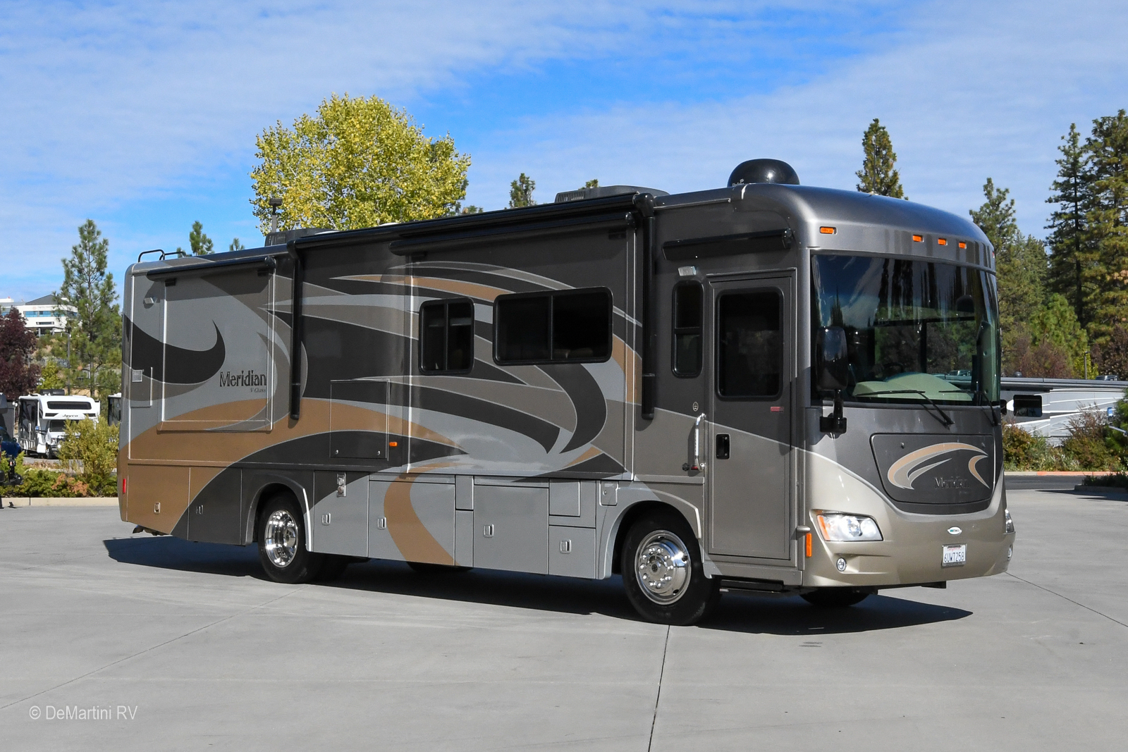 2011 Itasca MERIDIAN V CLASS 34Y in carmichael CA